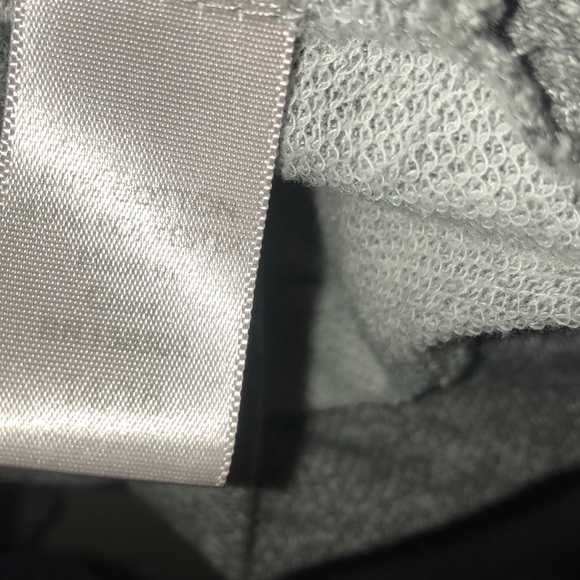 Avenue gray southwestern tassel top size 14/16 - Picture 6 of 6